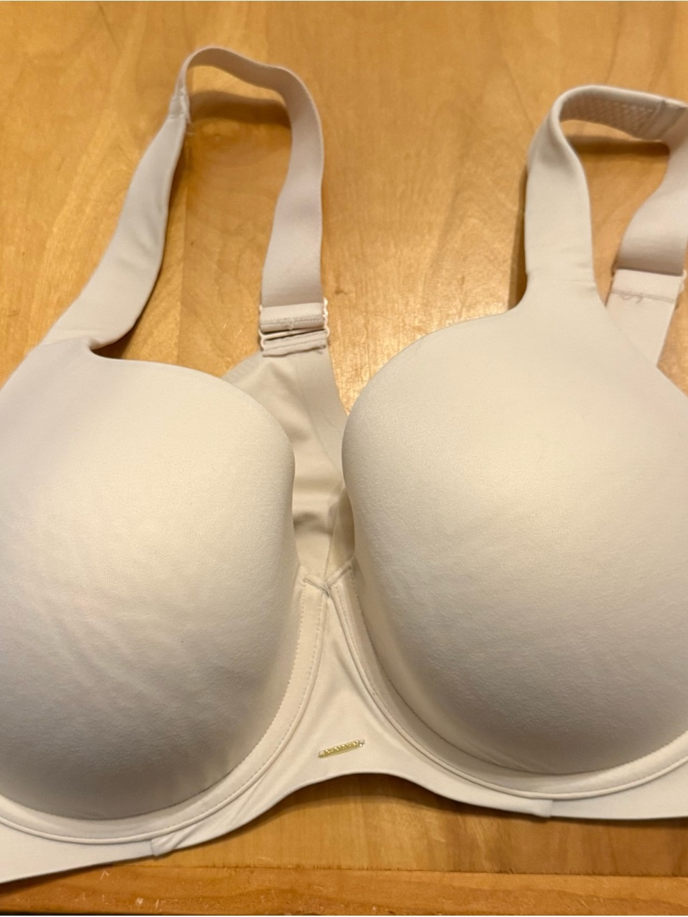 Cacique Smooth Molded T-Shirt Underwire Bra in Cream